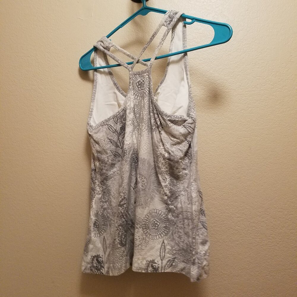 Tank - Picture 2 of 3